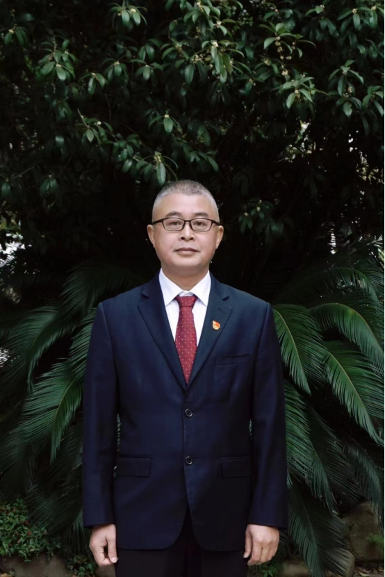 学校领导班子成员