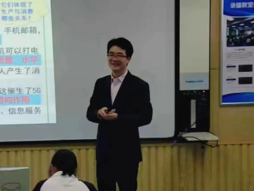 岳阳市第十五中学五十年校庆巡礼“名师风采”系列之十